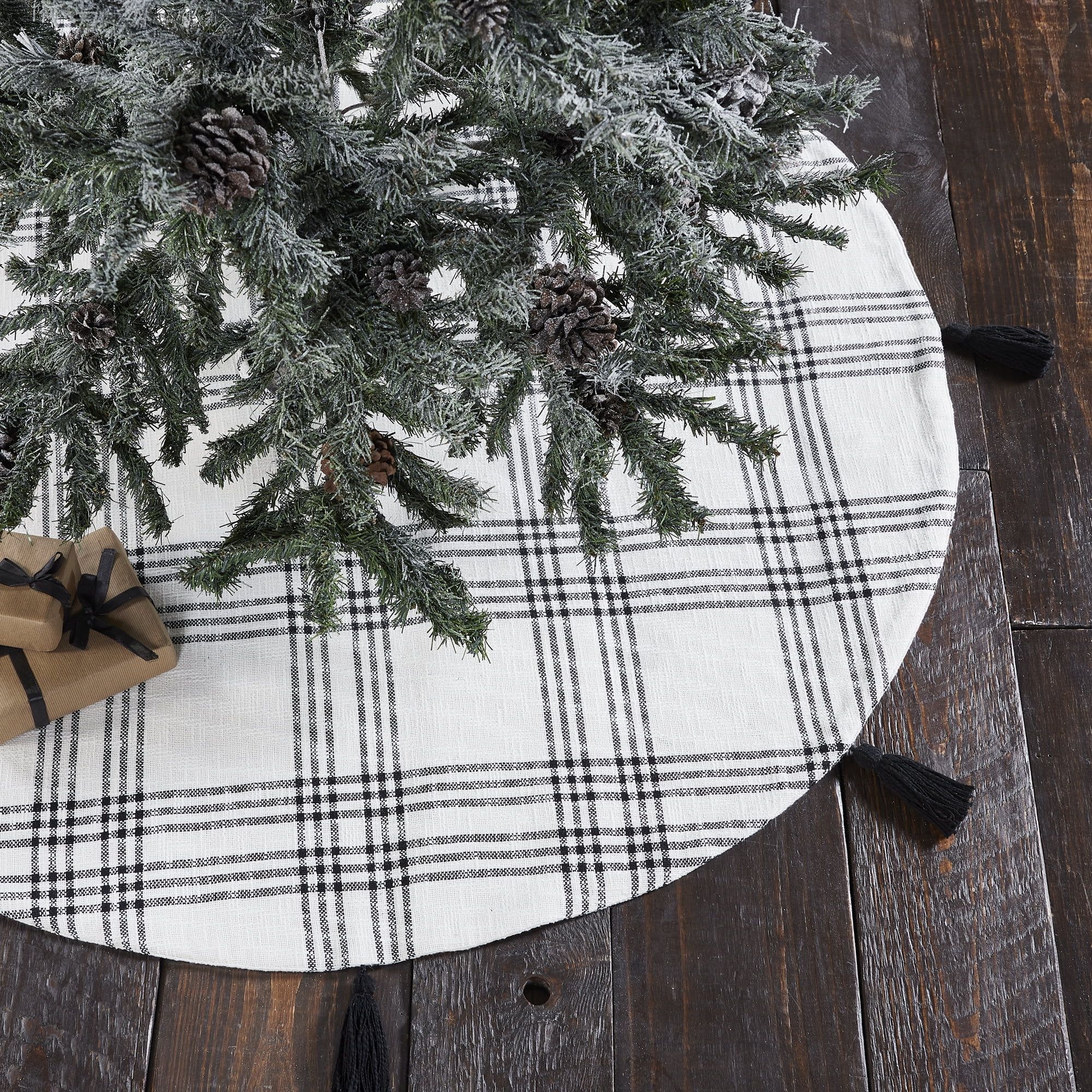 Black and White Plaid Cotton Christmas Tree Skirt, 48" Diameter