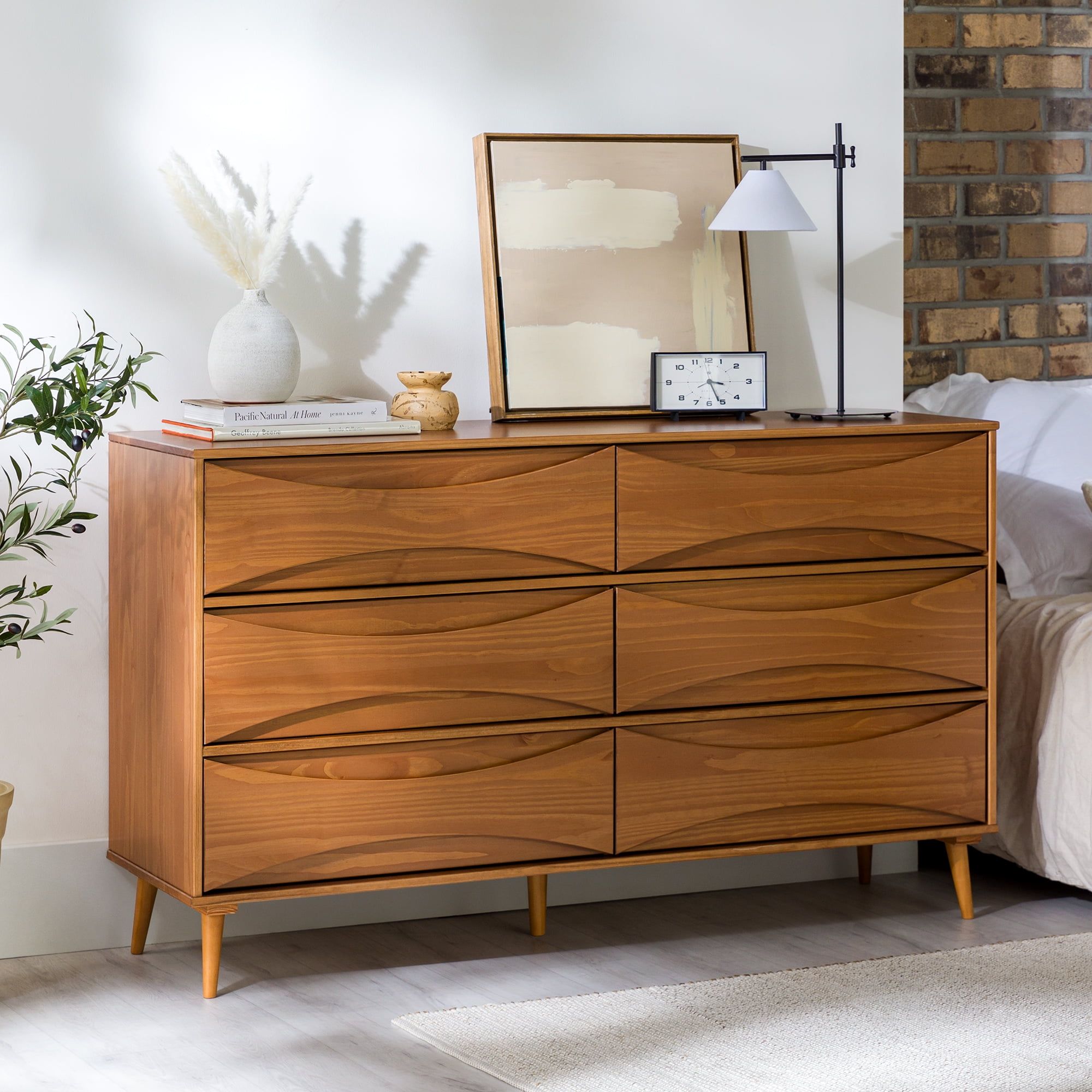 Caramel Solid Wood Mid-Century Modern 6-Drawer Dresser