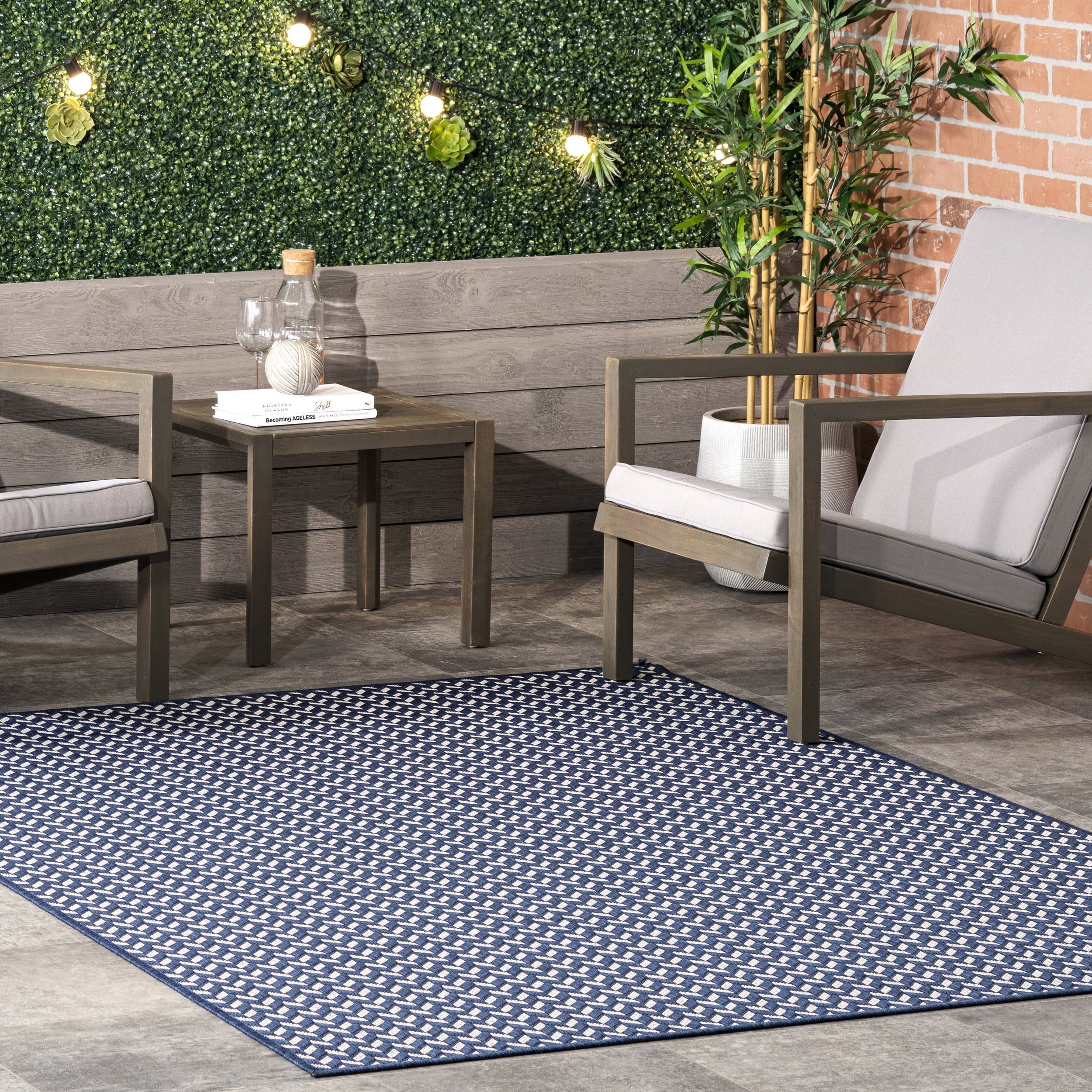 Navy Herringbone Easy-Care Synthetic Indoor/Outdoor Rug, 6'7" x 9'