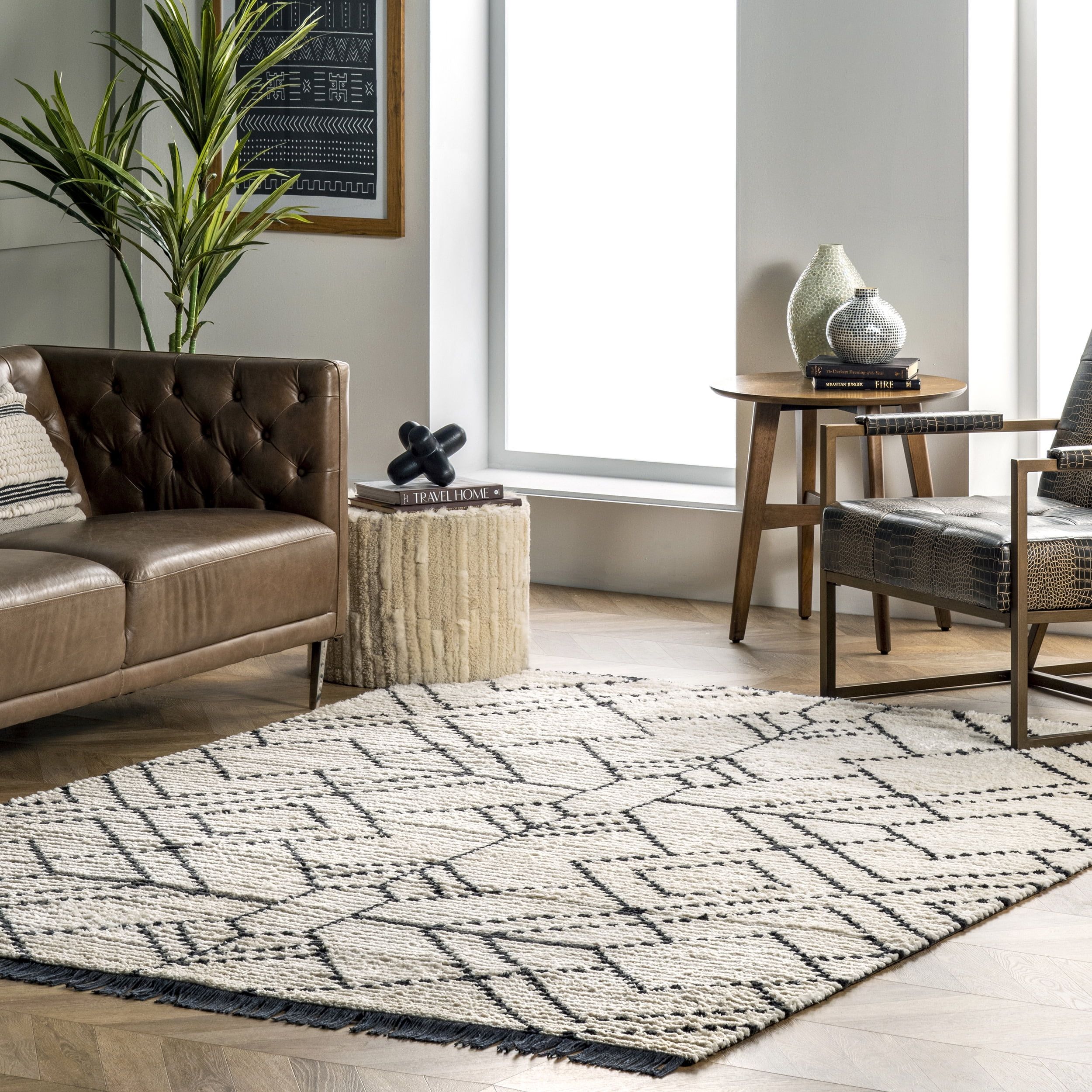 Beige Geometric Shag Fringe Area Rug, 5'3" x 7'6"