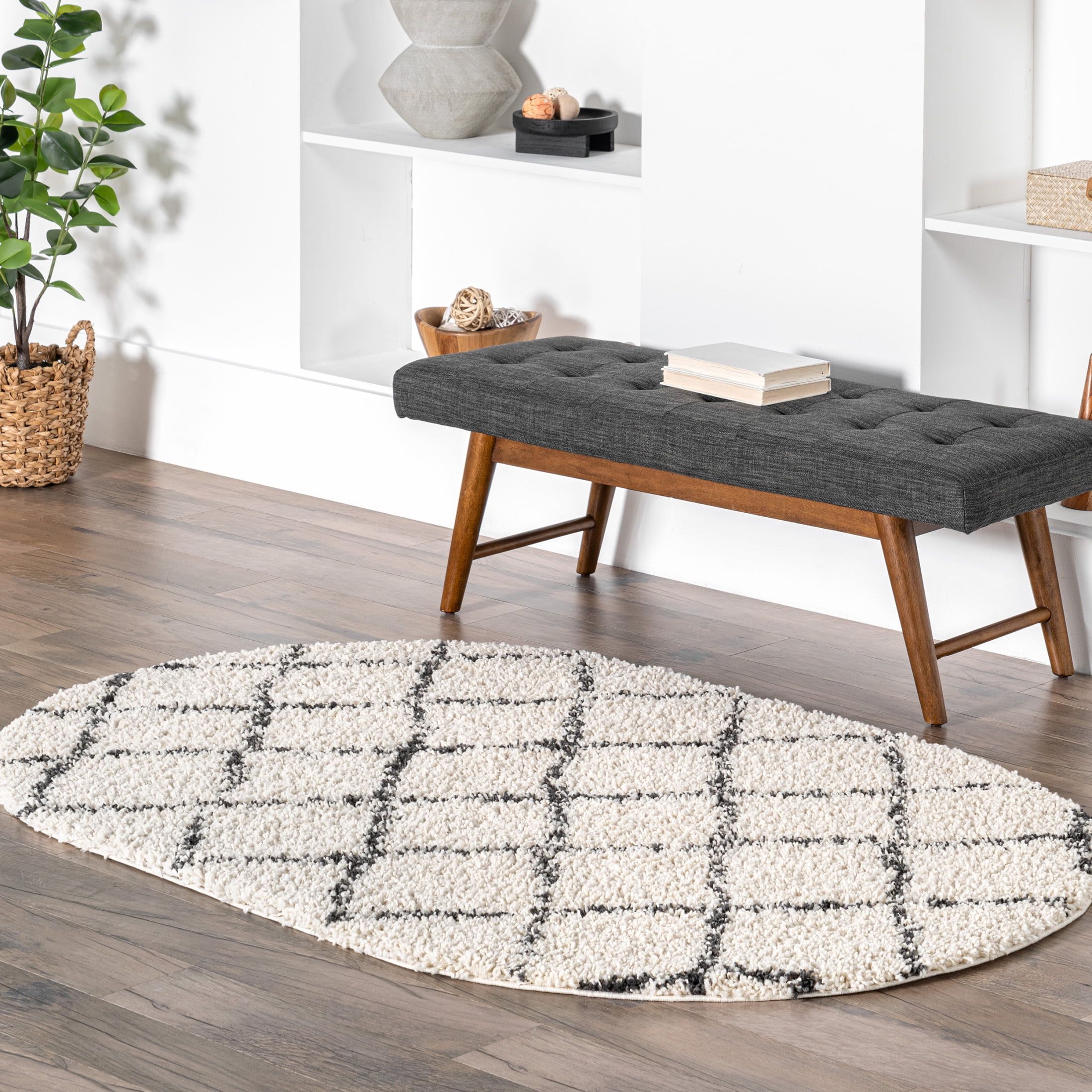 Off White Oval Synthetic Shag Area Rug 4' x 6'