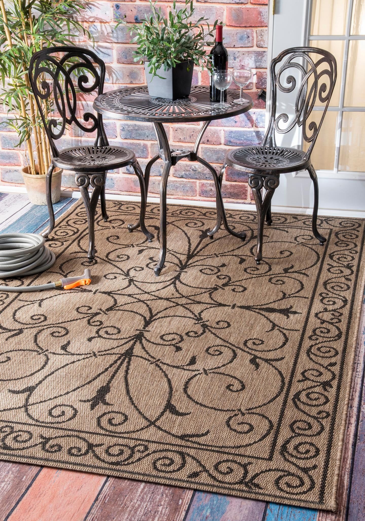 Serene Vine 5' x 7' Brown Synthetic Indoor/Outdoor Area Rug