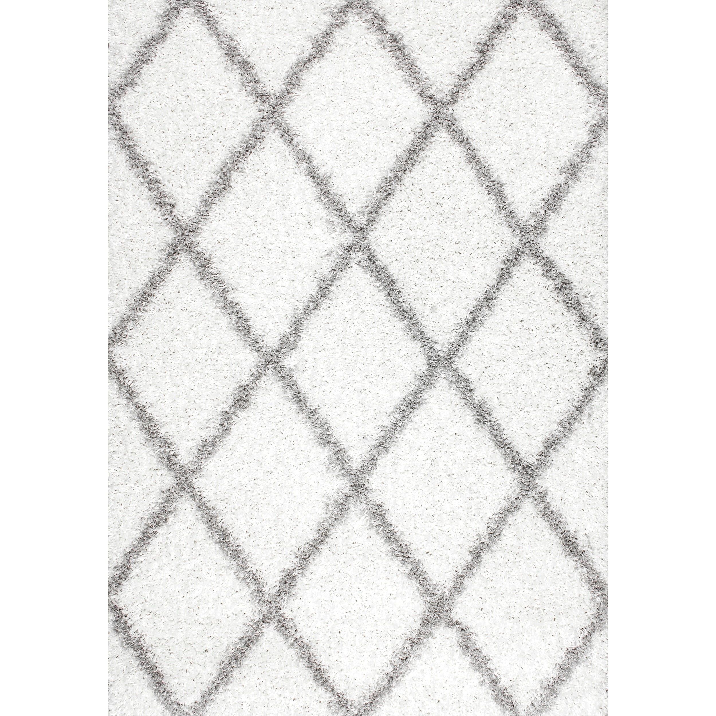 White and Gray Geometric Shag Area Rug, 6' 7" x 9', Synthetic