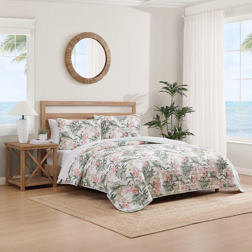Coral Pink and Cream Cotton Full/Queen Reversible Quilt Set