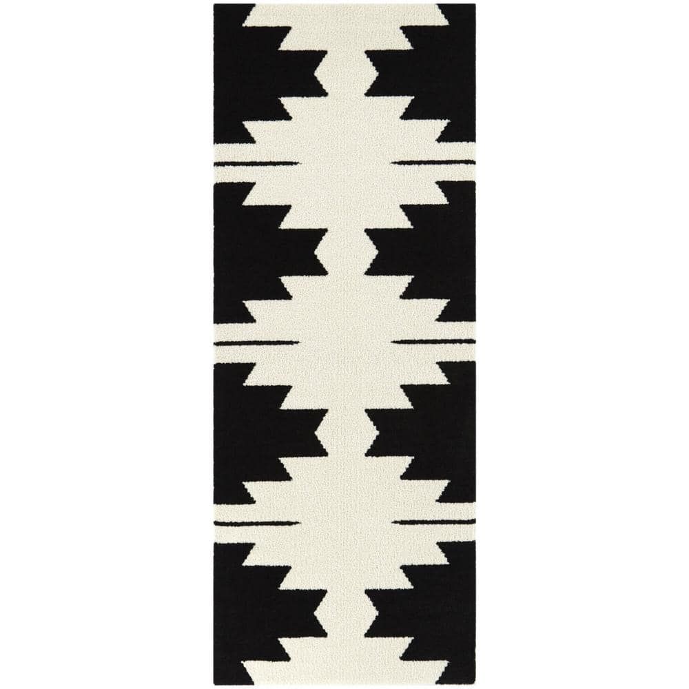 Nicholas Velvety Sheen Black Southwestern Runner Rug, 2'7" x 7'