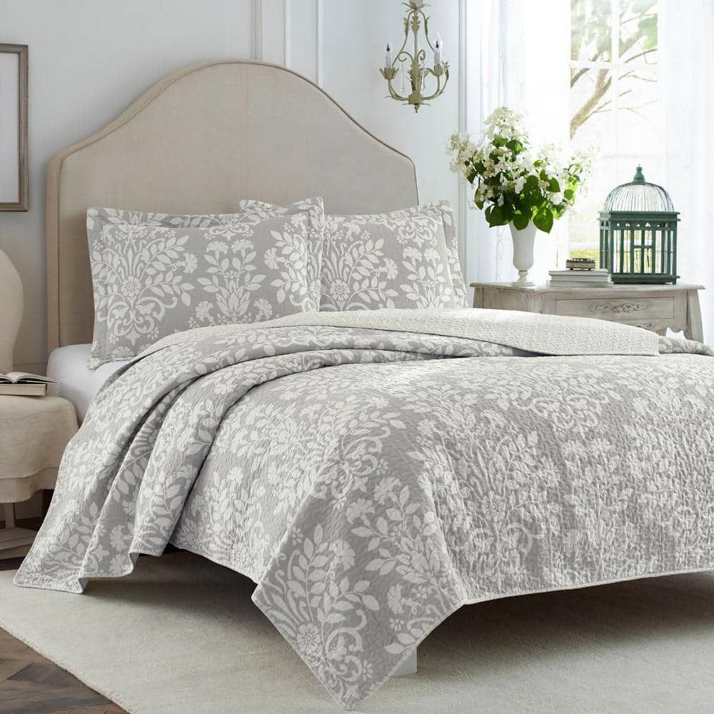 Rowland Gray and Ivory Cotton King Quilt Set with Reversible Design