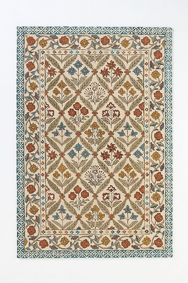 Handmade Beige and Blue Wool Floral 5' x 7' Area Rug