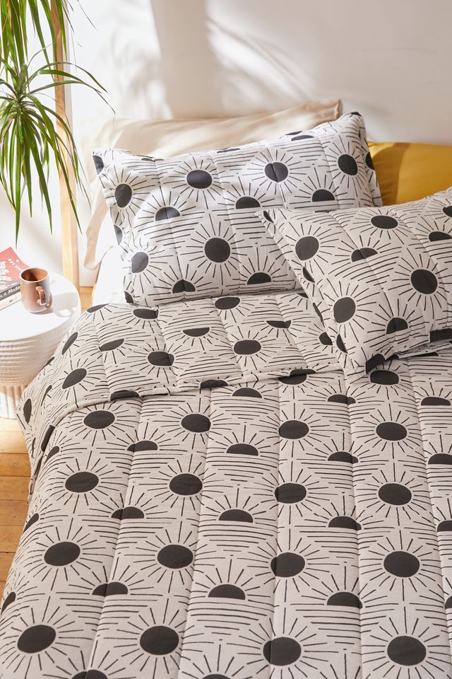 Black and White Geometric Sun Twin Cotton Quilt Set