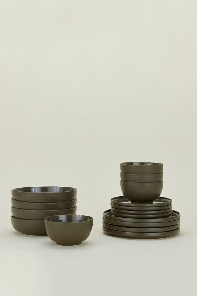 Olive Ceramic 16-Piece Dinnerware Set, Service for 4