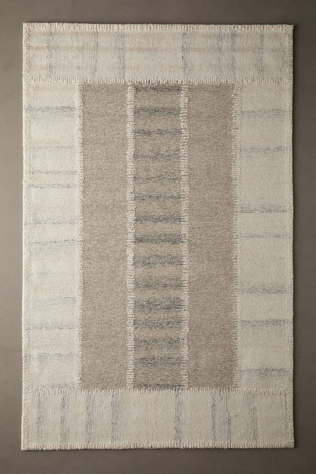 Handmade Tufted Gray Wool and Viscose Rectangular Rug