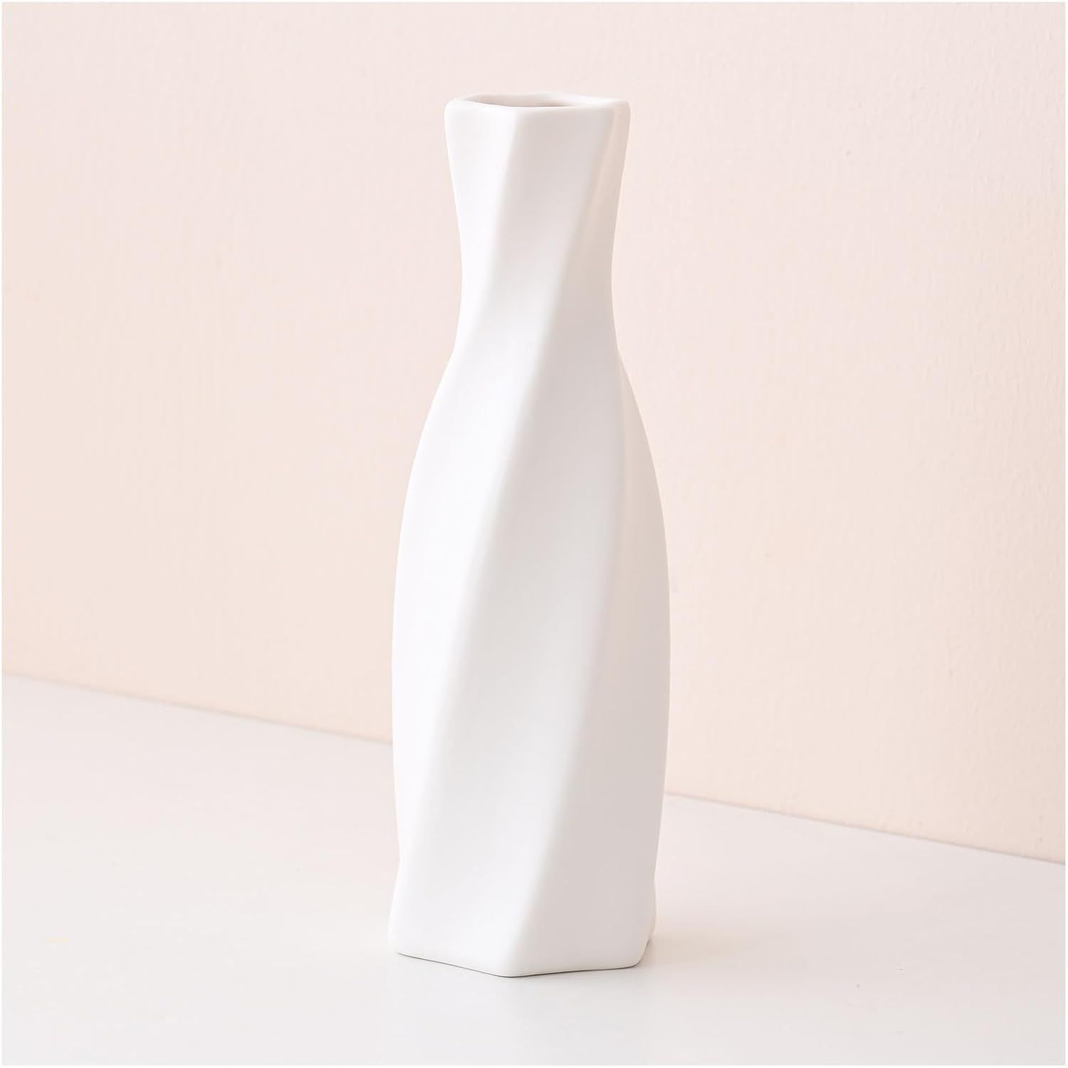 White Ceramic Bottle-Shaped Decorative Table Vase