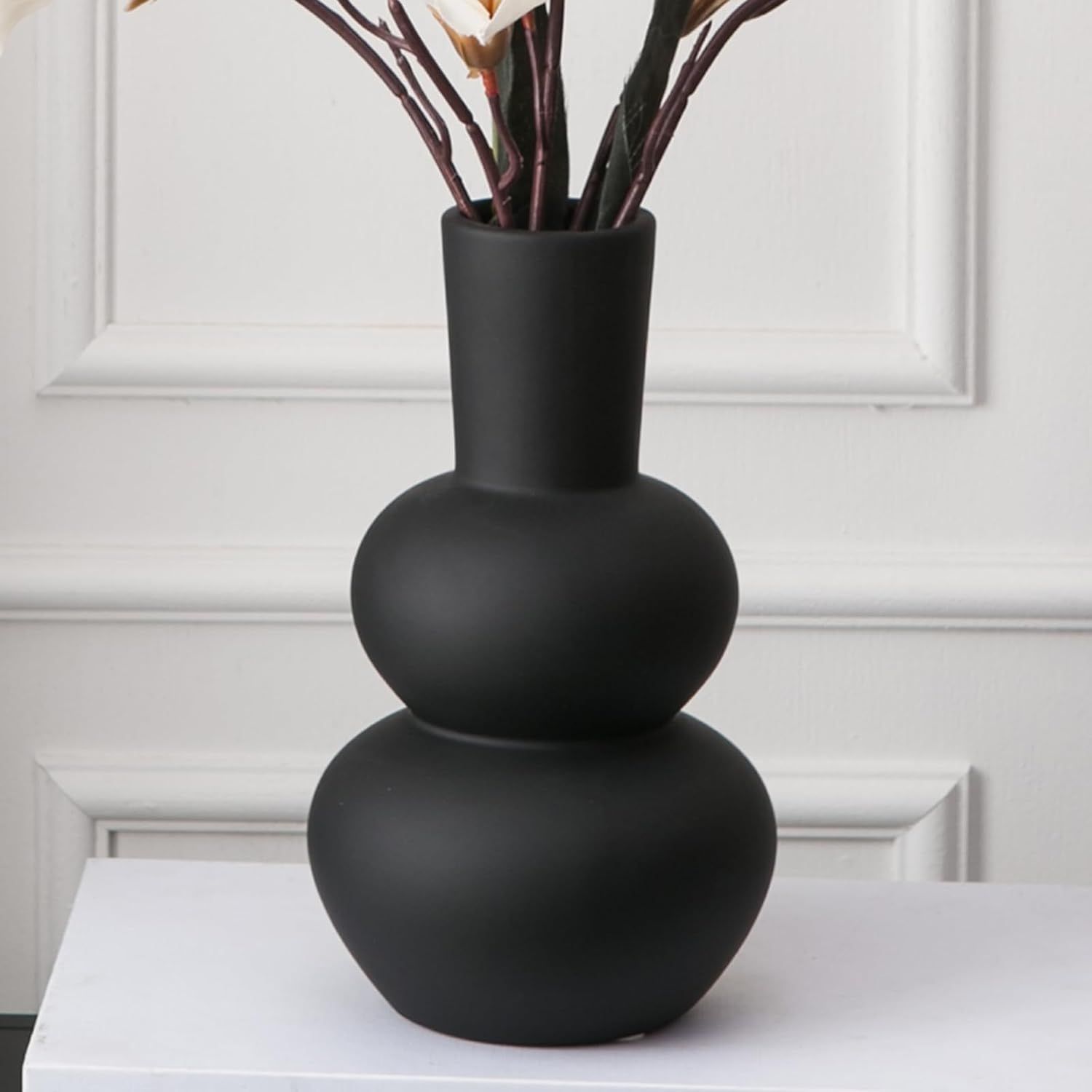 Black Matte Ceramic Gourd Vase for Table Decor