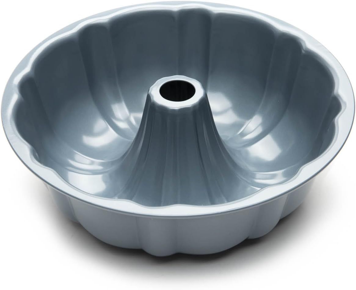 Gray Non-Stick Carbon Steel Fluted Bundt Pan