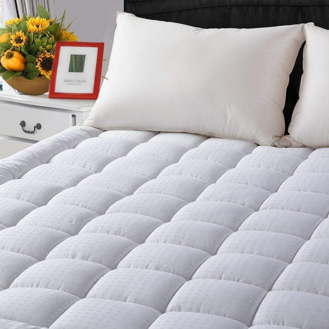 Queen White Cotton Quilted Down Alternative Mattress Pad