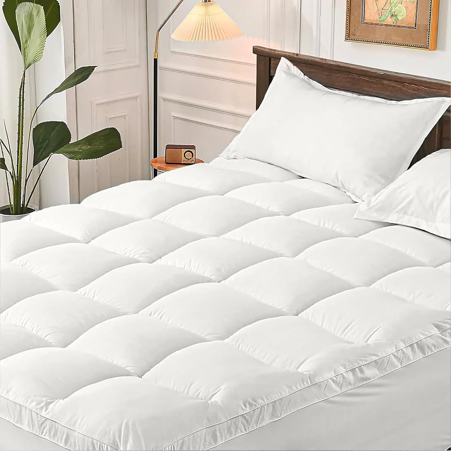 Queen White Down Alternative Mattress Topper with Deep Pockets