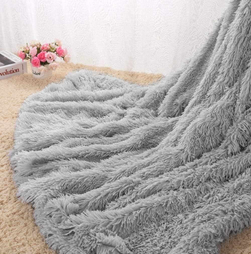 Gray Reversible Sherpa Faux Fur Throw Blanket 50''x60''