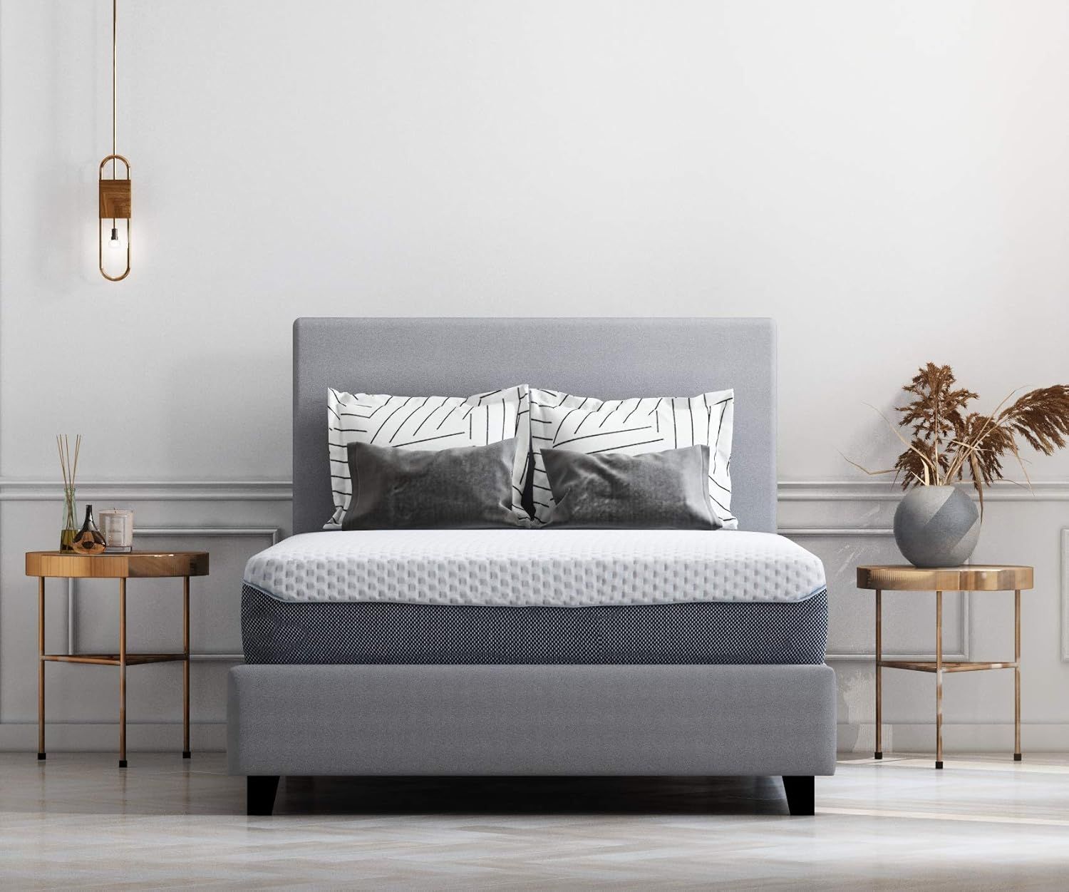 Queen Size White Gel Memory Foam Mattress with Micro Cool Cover