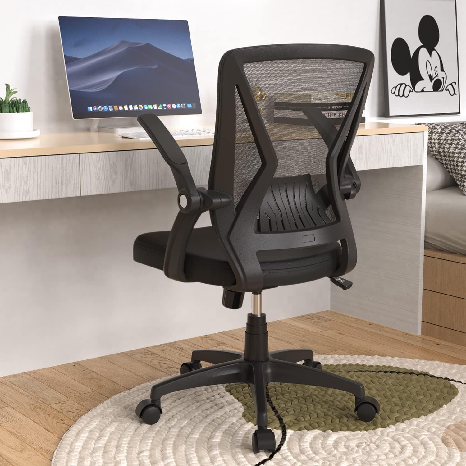 Ergonomic Black Mesh Swivel Task Chair with Adjustable Arms