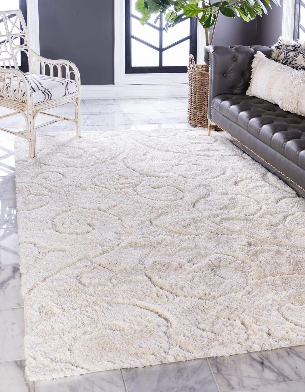 Ivory Floral Shag Synthetic 8' x 10' Easy Care Rug