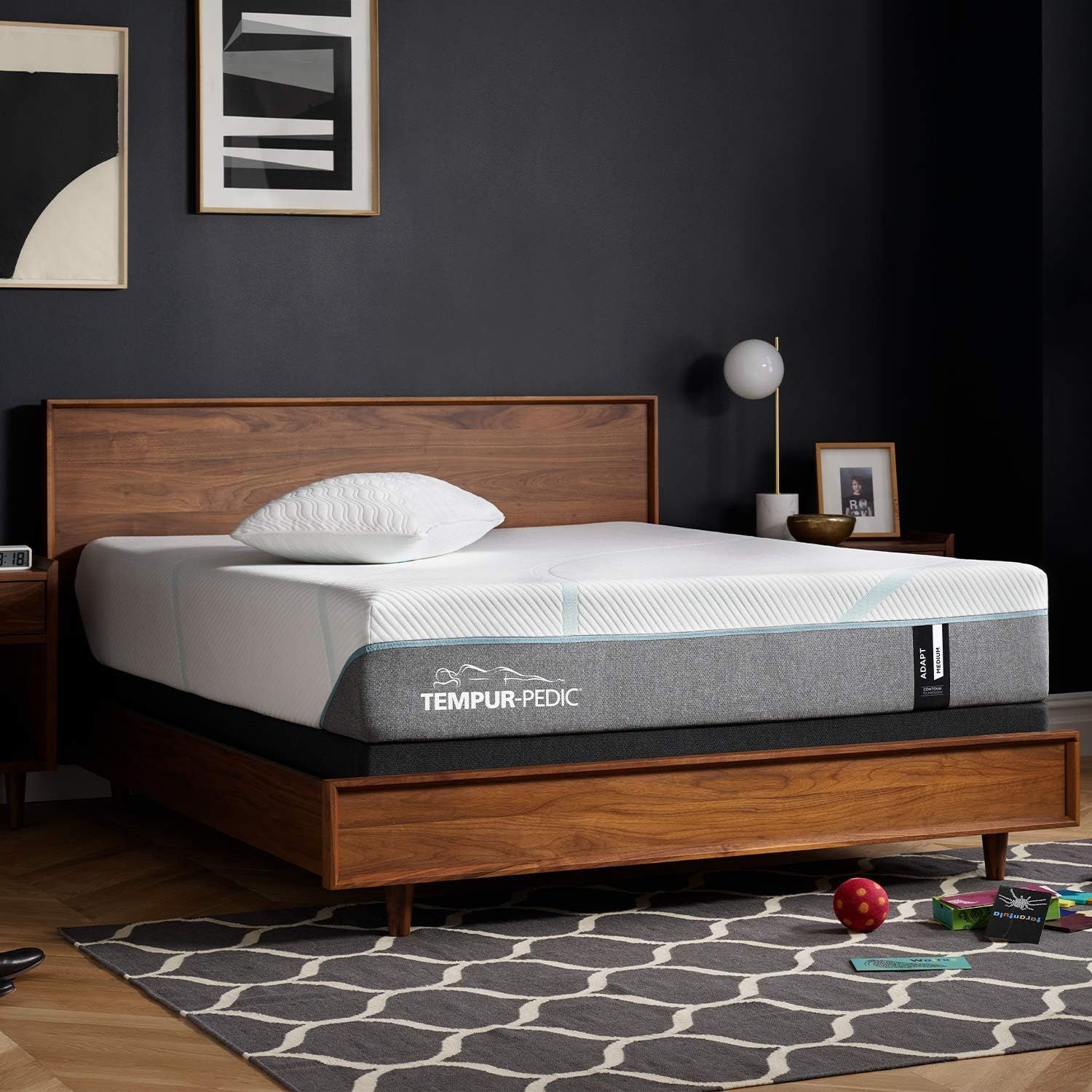 King 11" Medium Memory Foam Mattress with Cooling Cover