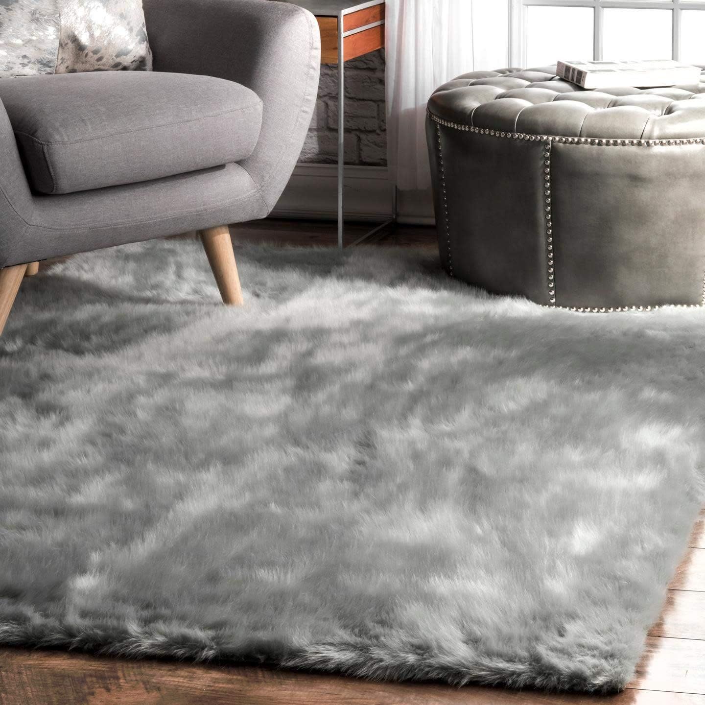 Cloud Soft Gray Sheepskin 9' x 12' Shag Area Rug