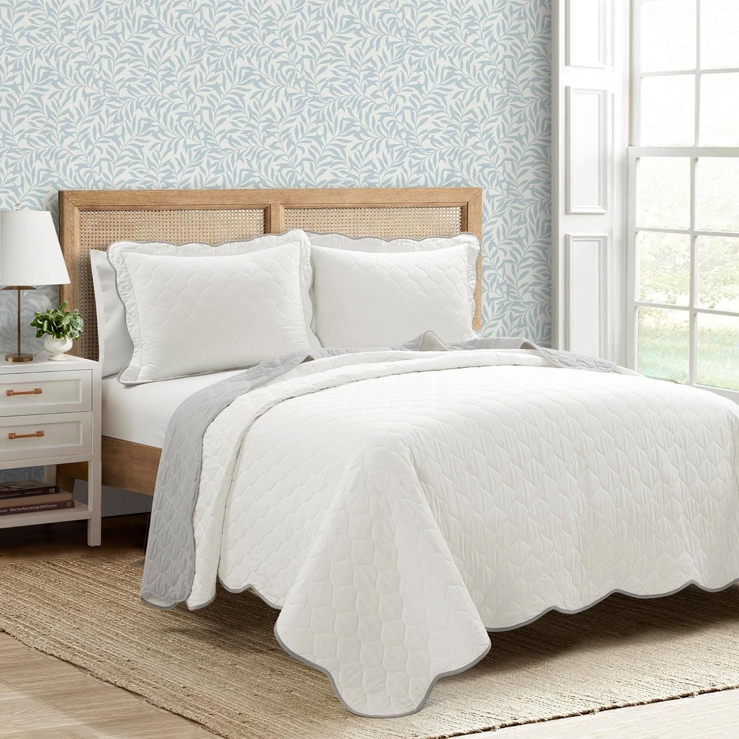 Full/Queen White and Gray Cotton Reversible Quilt Set
