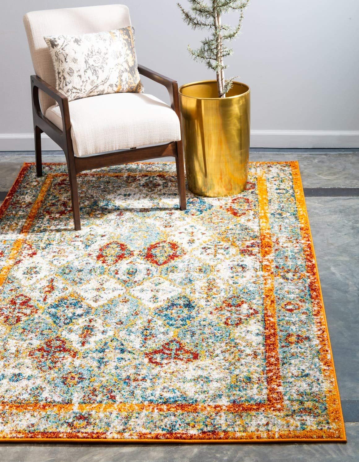 Bohemian Beige Distressed Geometric 4' x 6' Area Rug