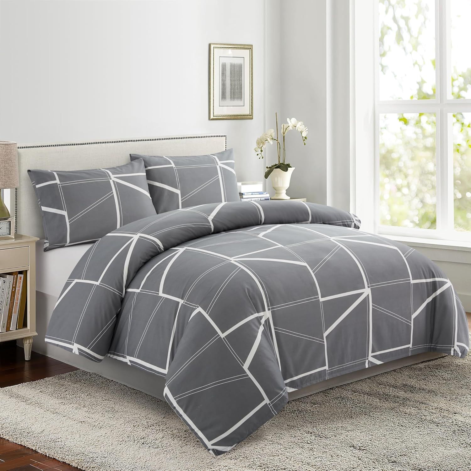 King Grey and White Geometric Bamboo Rayon Bedding Set