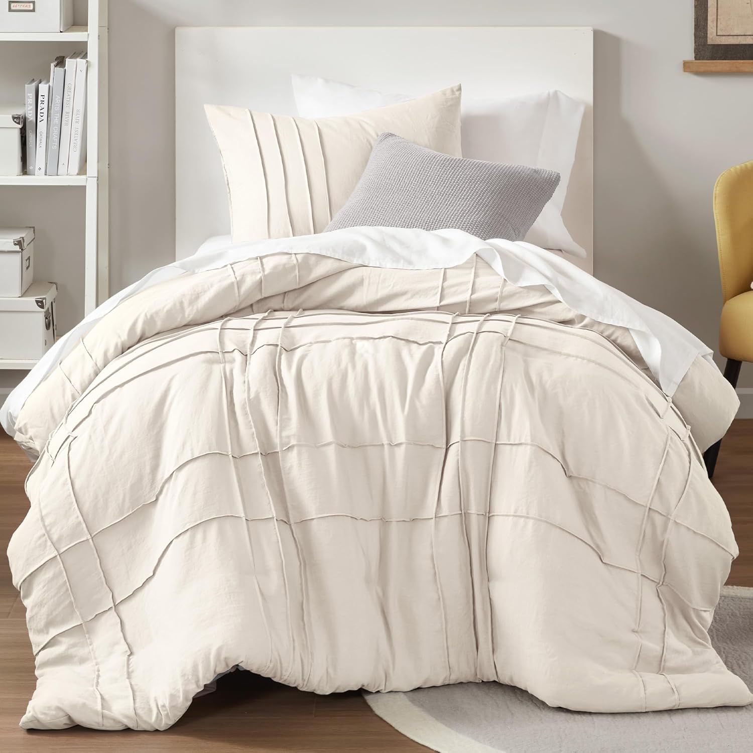 Cream Twin XL Pintuck Microfiber Bedspread Cover Set