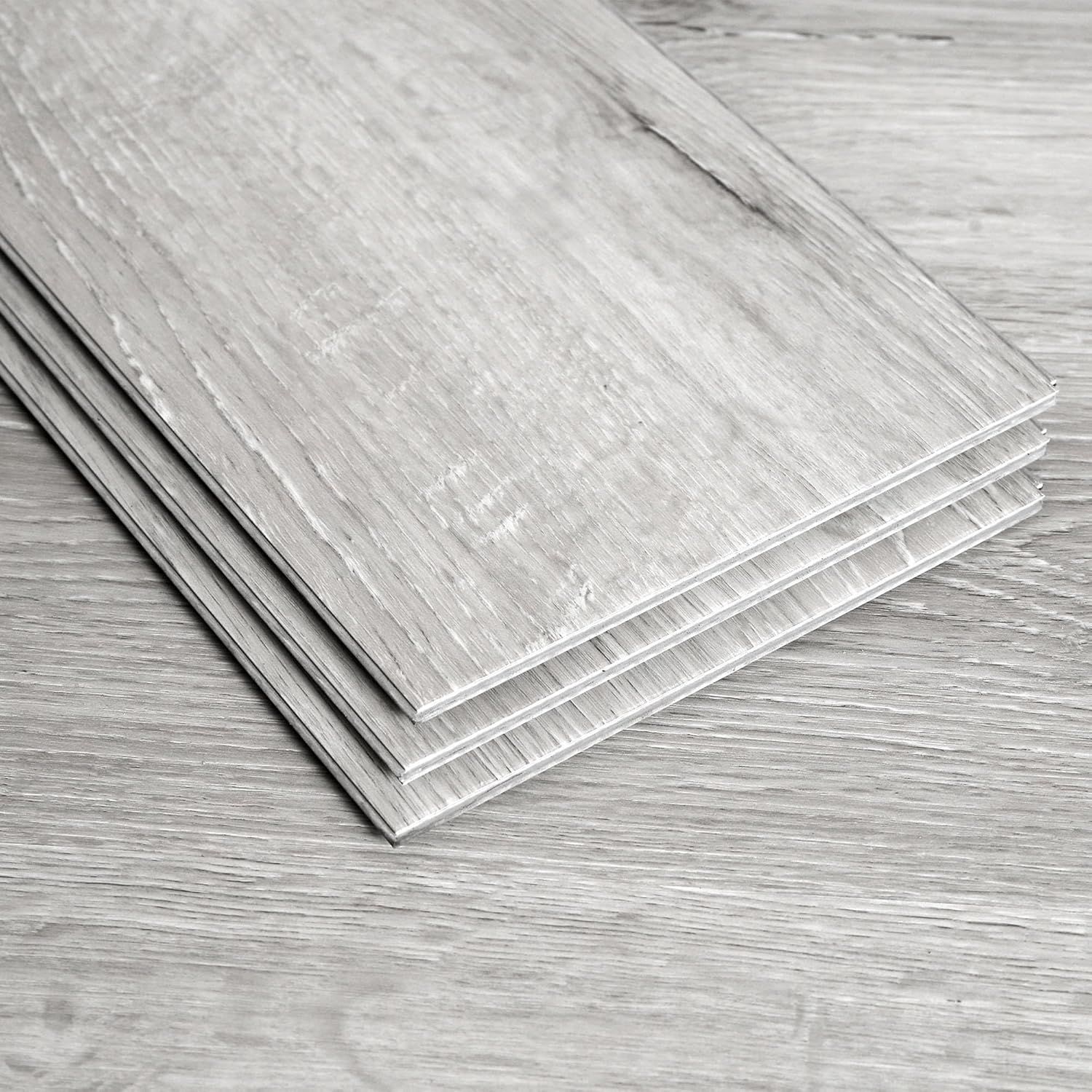 Gray Oak Interlocking Vinyl Flooring Planks with Water Protection