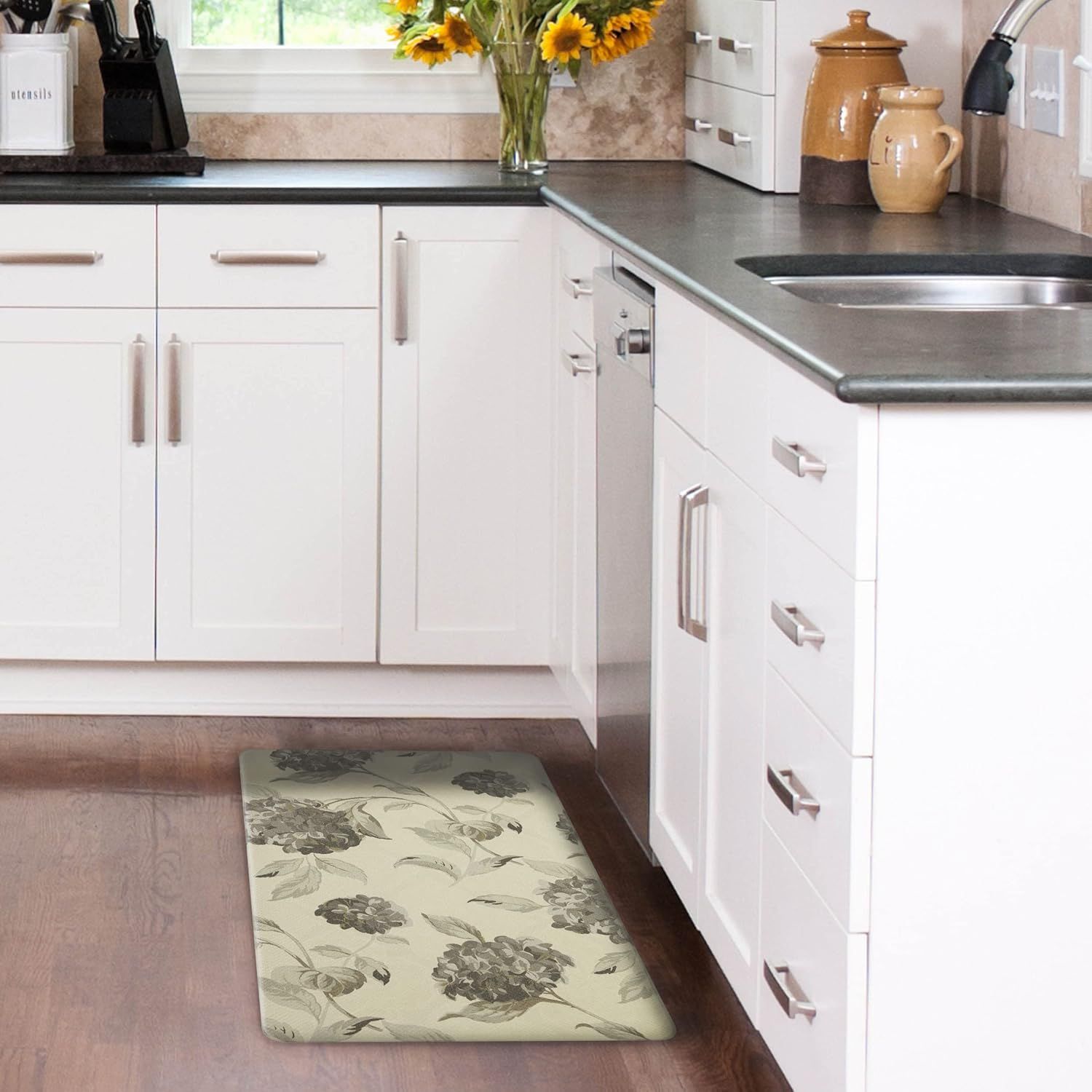 Hydrangea Floral Anti-Fatigue Kitchen Mat in Gray PVC