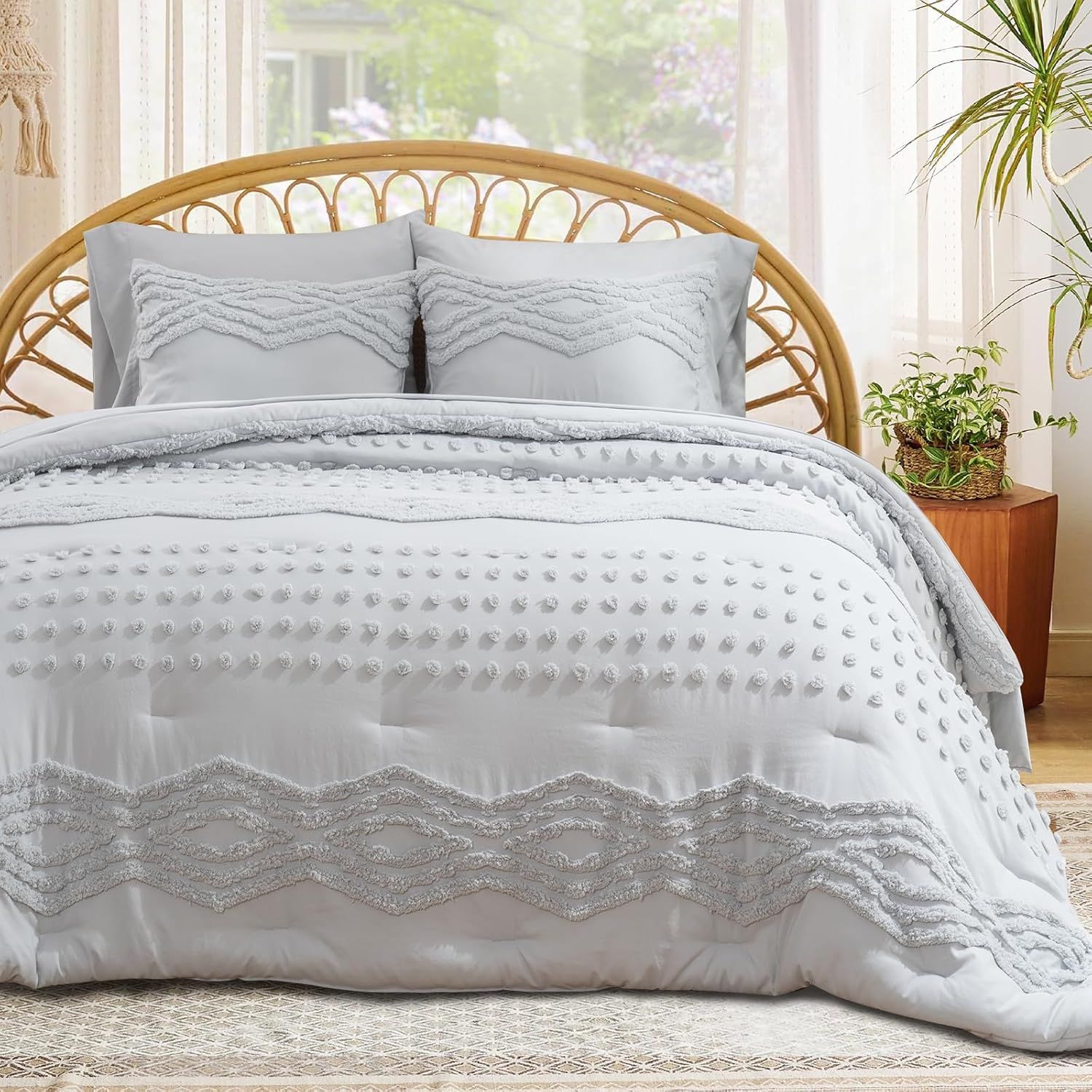 Beige Tufted Boho Queen Comforter Set with Pom Pom Accents