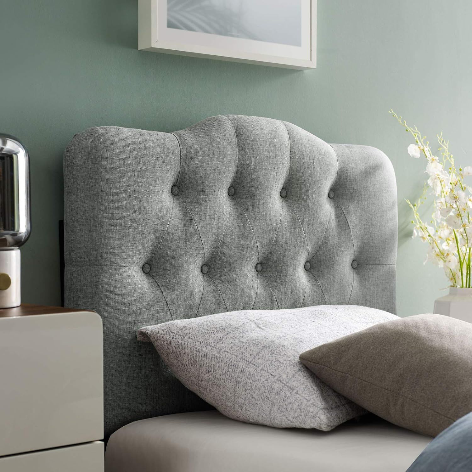 Gray Tufted Linen Upholstered Twin Headboard