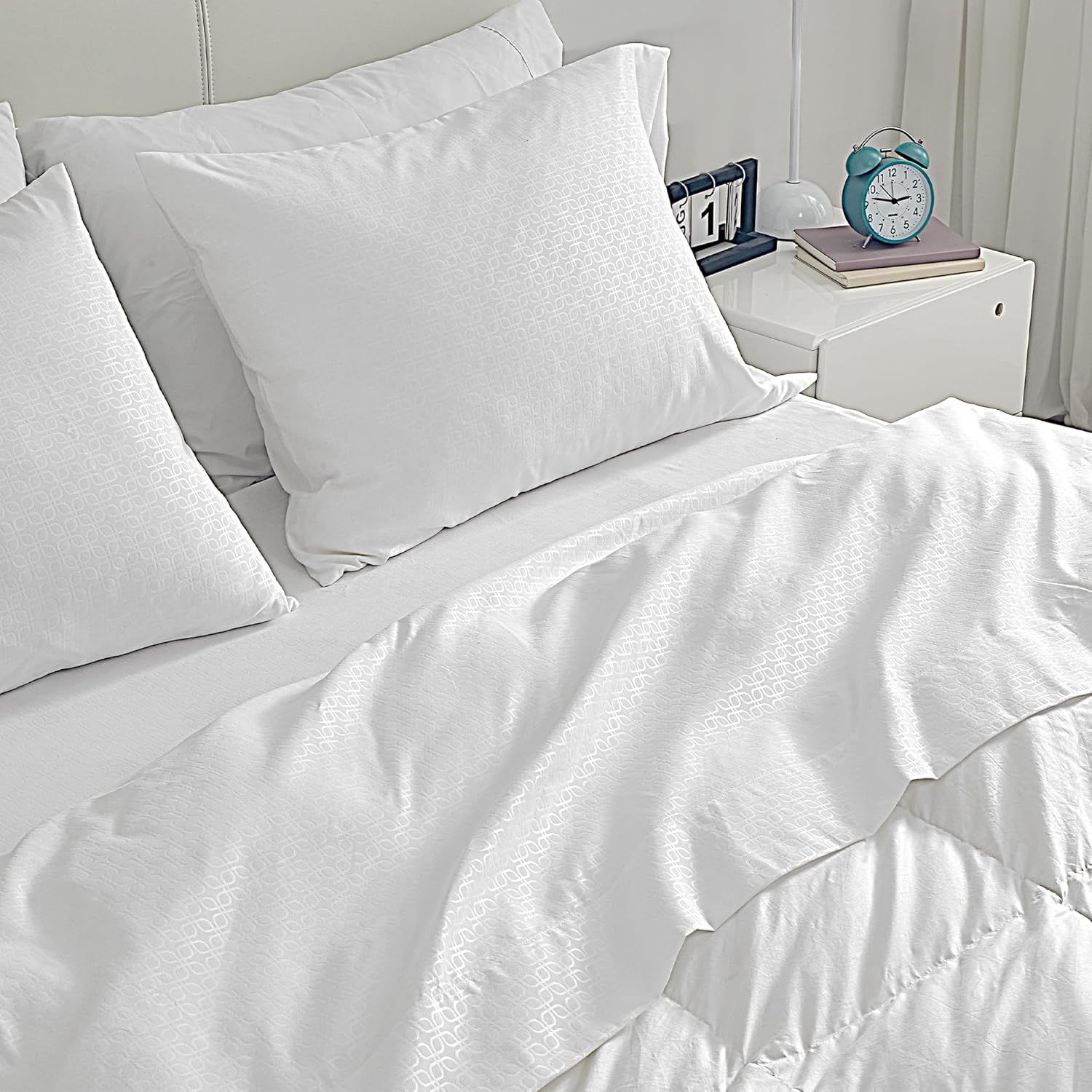 White King Microfiber Deep Pocket Bedding Sheet Set