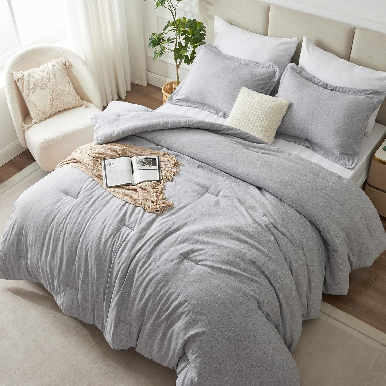 Gray Queen Microfiber 3-Piece Comforter Set