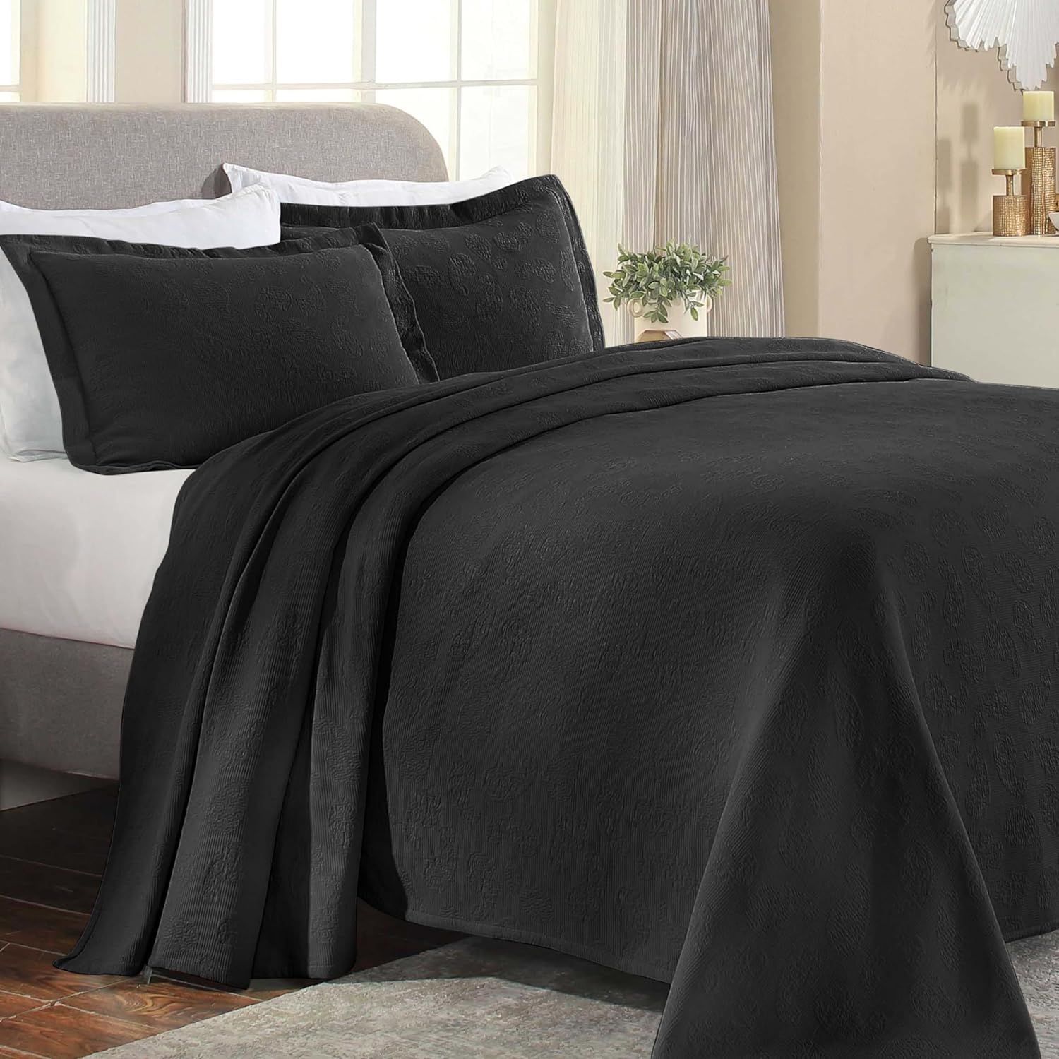 Black Cotton Queen Paisley Bedspread Set with Pillow Shams