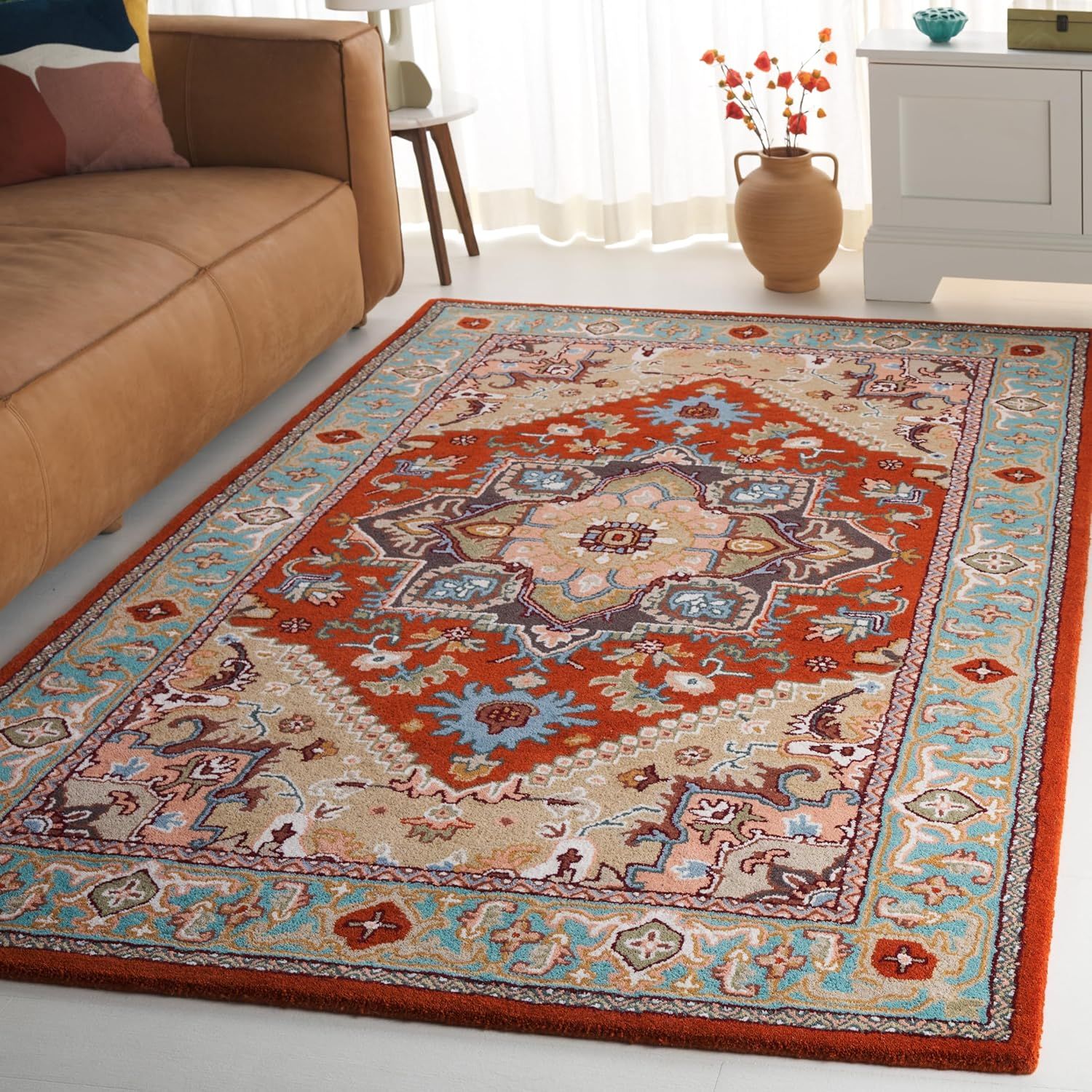 Heritage Red and Blue Hand-Tufted Wool and Cotton 4' x 6' Area Rug