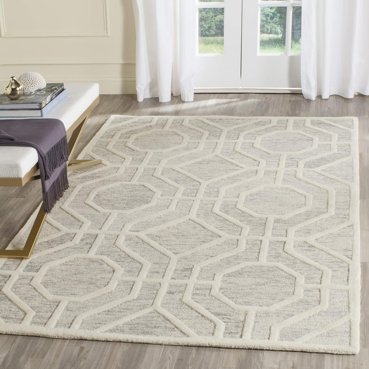 Elegant Cambridge Light Grey & Ivory 5' x 8' Hand-Tufted Wool Rug