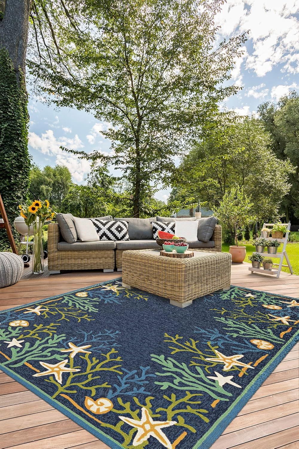 Outdoor Escape Blue Rectangular Synthetic Area Rug 2' x 4'