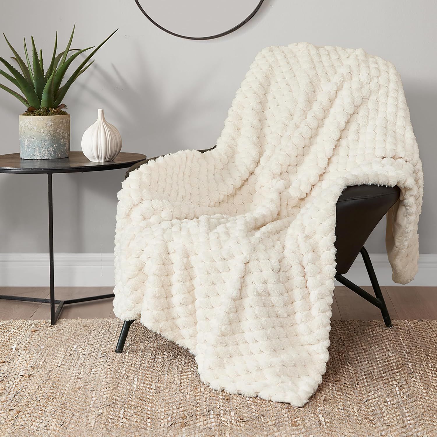 Ivory Faux Fur Reversible Throw Blanket 50"x70"