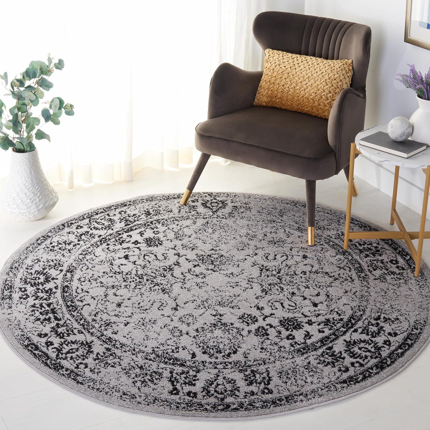 Grey and Black Round Synthetic Easy Care Area Rug, 10' x 10'