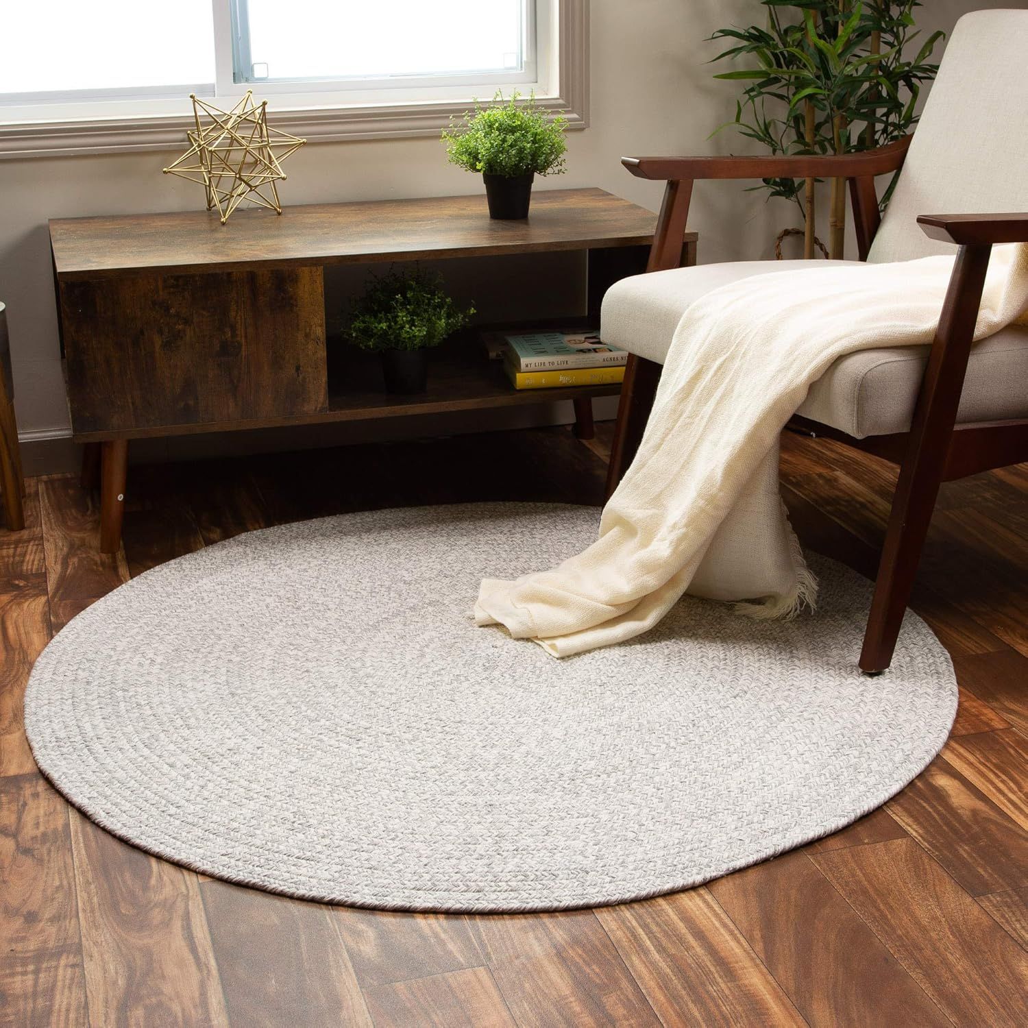 Gray and White Round Braided Cotton Rug, 6' Reversible