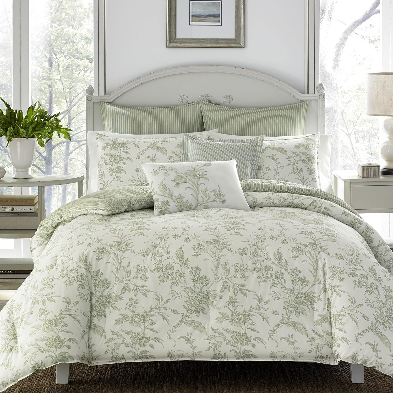 Ivory and Sage Green Cotton Reversible Full Bedding Set