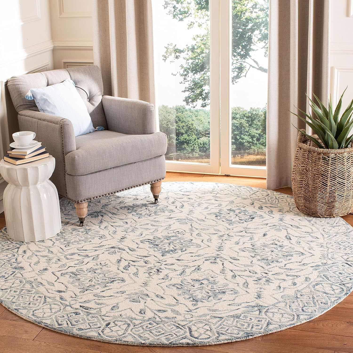 Ivory Elegance 54" Hand-Tufted Round Wool Area Rug