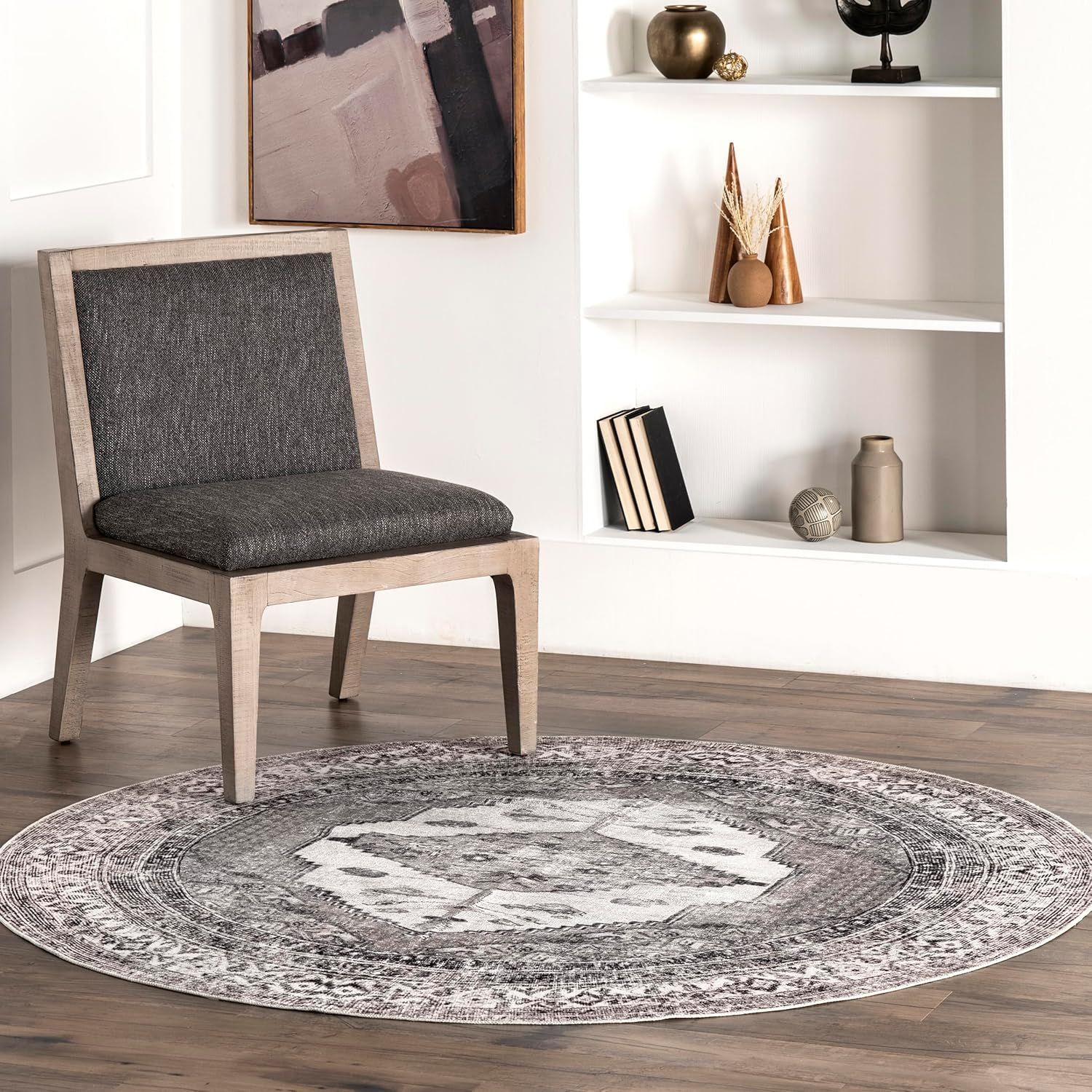 Gladys Gray Round Machine Washable Oriental Rug