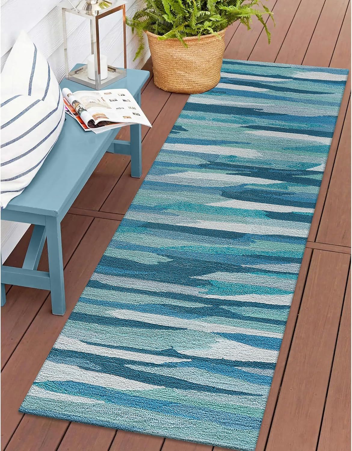 Handmade Blue and White Synthetic Abstract Runner Rug