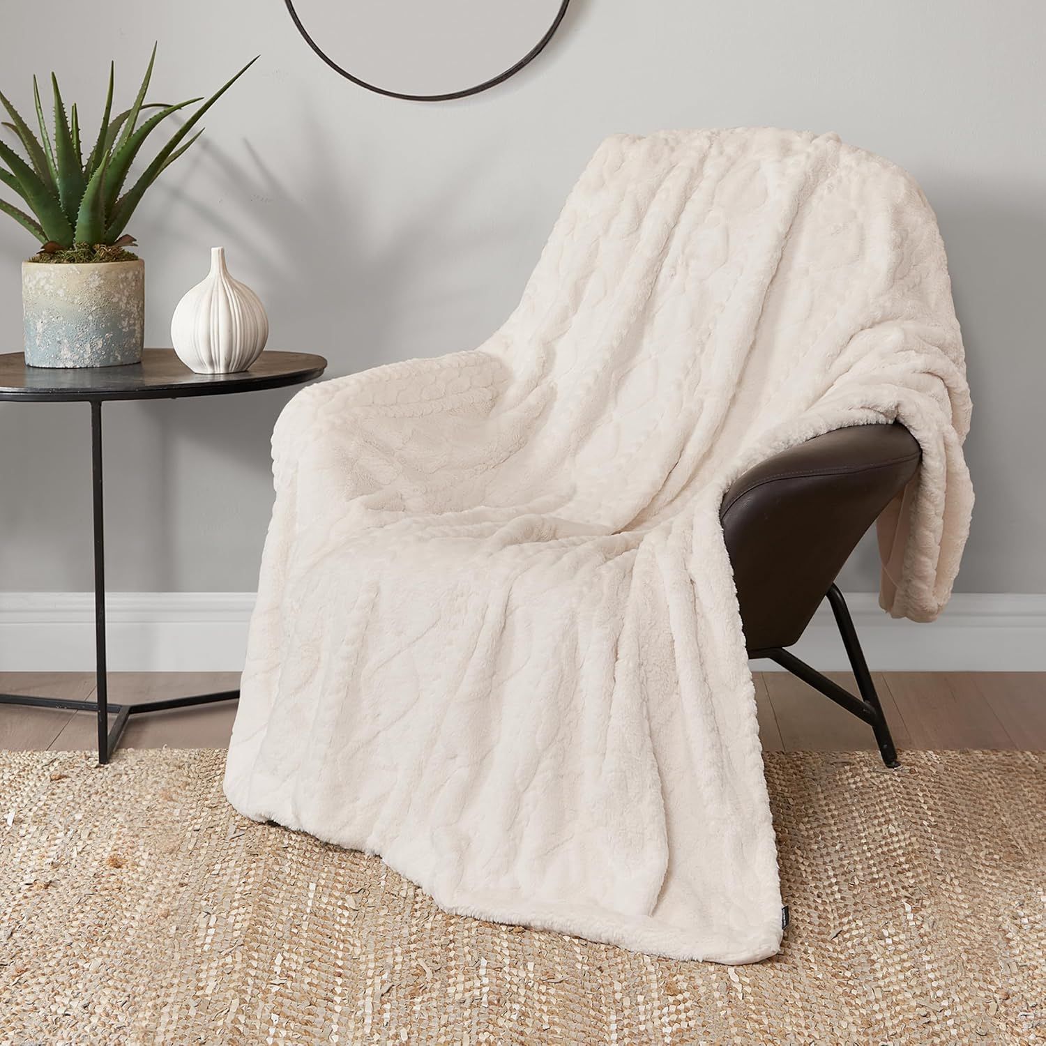 Ivory Embossed Cable Faux Fur Reversible Throw Blanket 50" x 70"