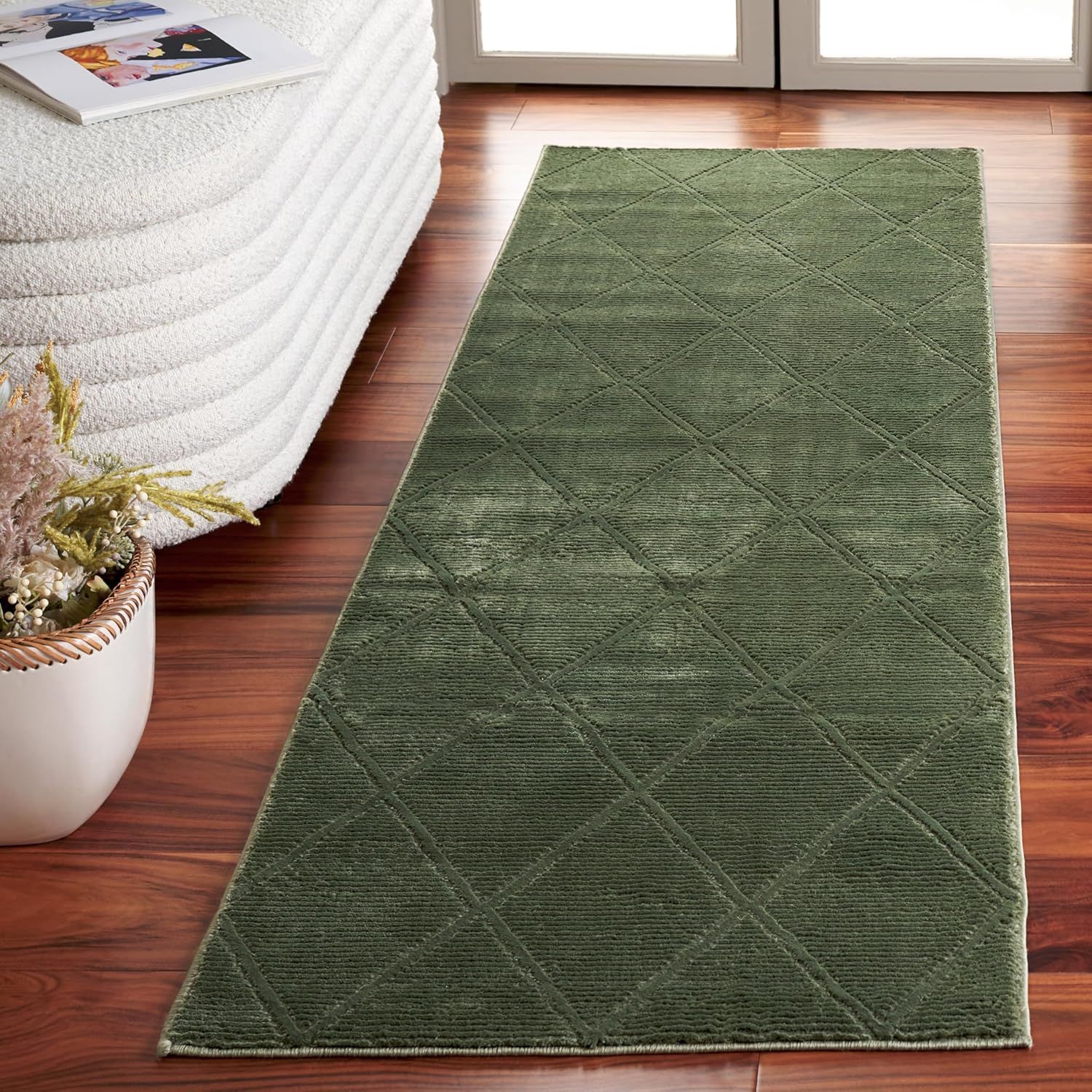 Green Polyester Stain-Resistant Runner Rug 2'3" x 8'