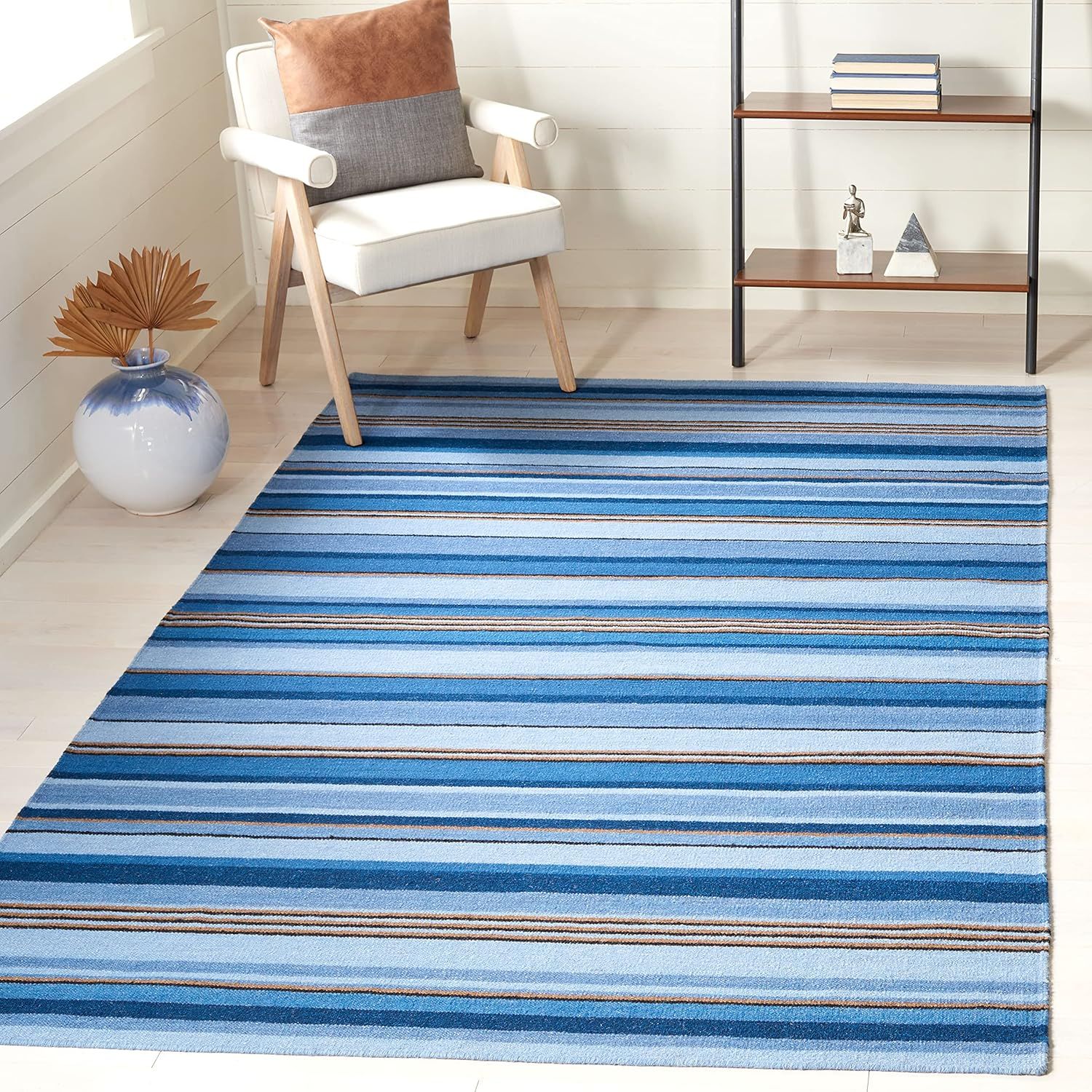 Hand-Woven Coastal Stripe Blue Wool 6' x 9' Area Rug