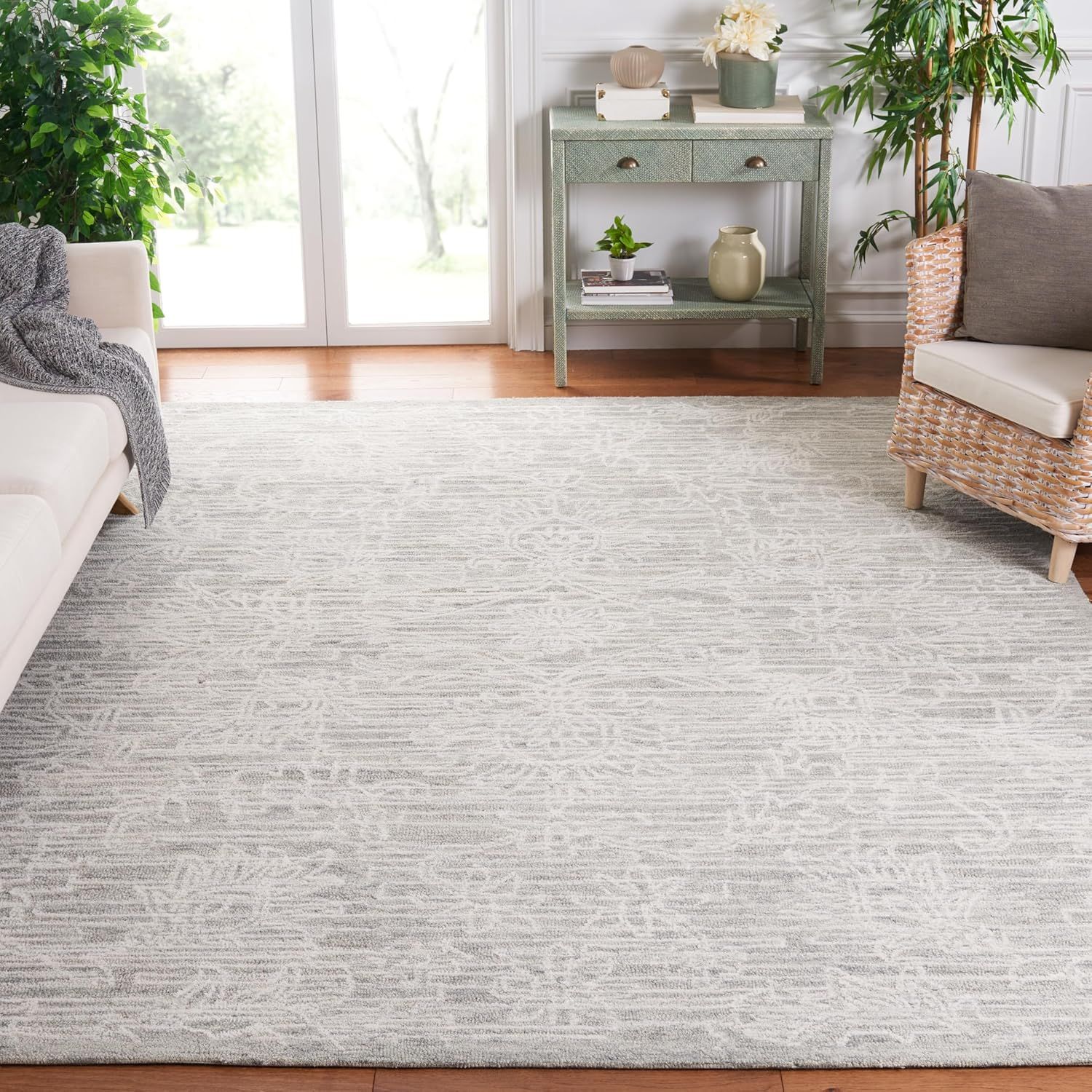 Gray Hand-Tufted Wool 9' x 12' Area Rug